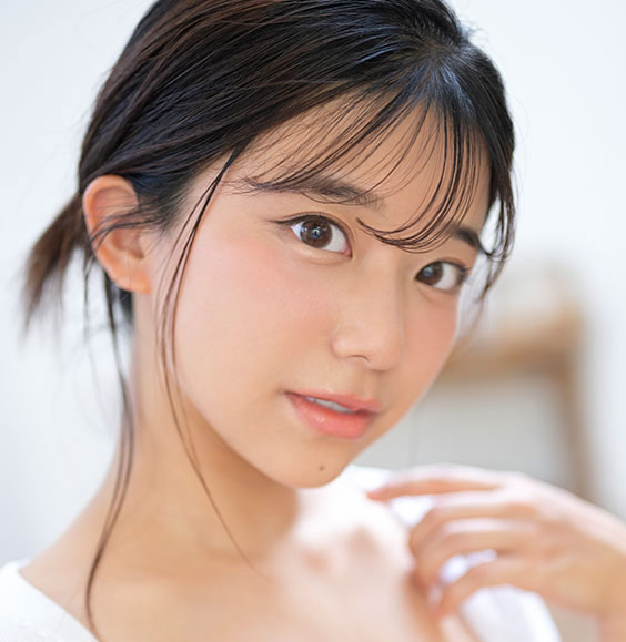 川越仁子(川越铃子)个人资料照片